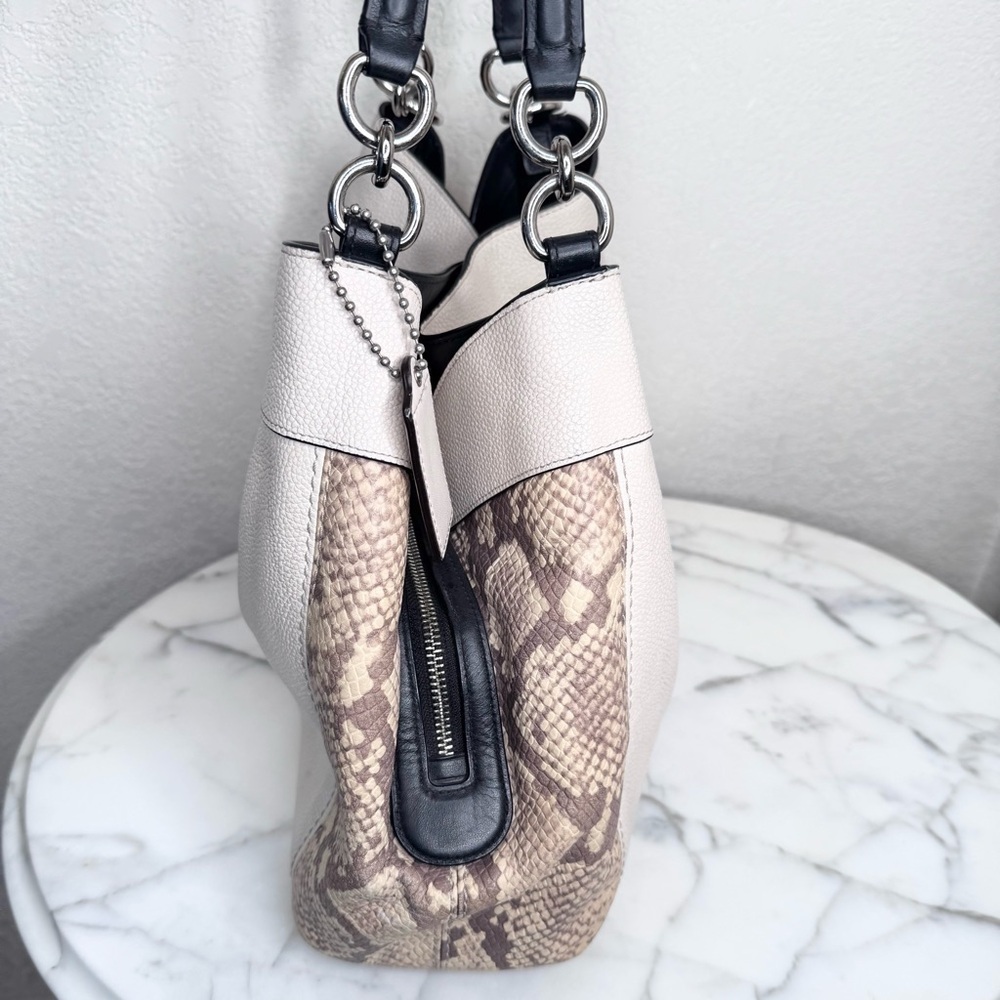 Coach Genuine cream soft leather “Lexy” Shoulder Bag, snake embossed accents EUC - Picture 8 of 9